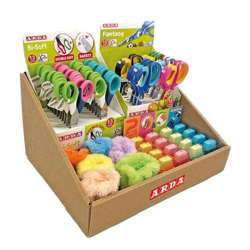 Forbici e temperamatite in più...