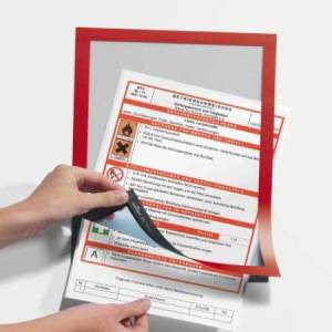 Cornice espositiva... 2