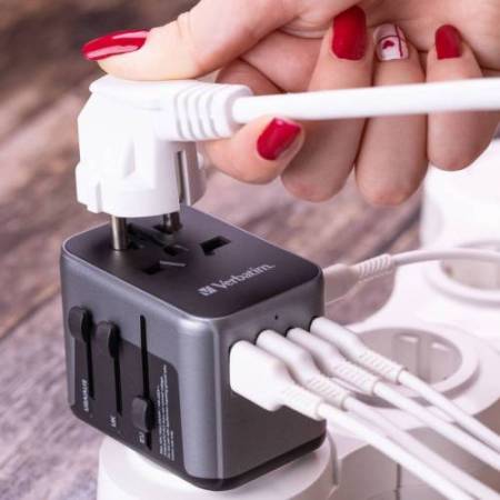 Verbatim - Adattatore da viaggio UTA-03 PD30W / QC / 2xUSB / 2xType-C